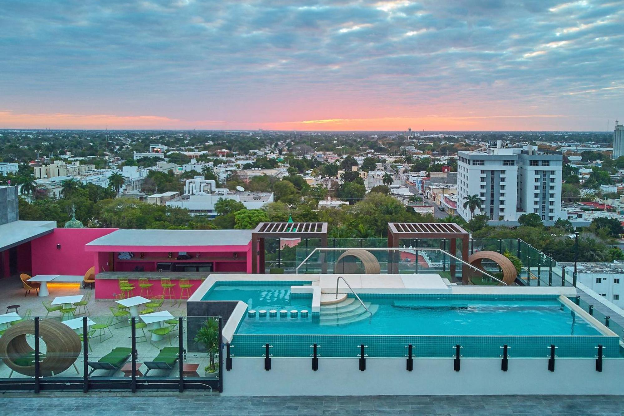 Hotel City Express Plus By Marriott Mérida Exterior foto